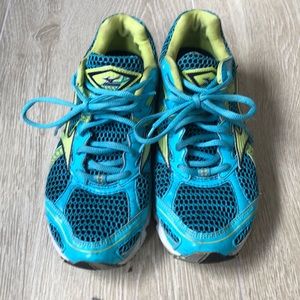 Mizuno x10 Running Shoes